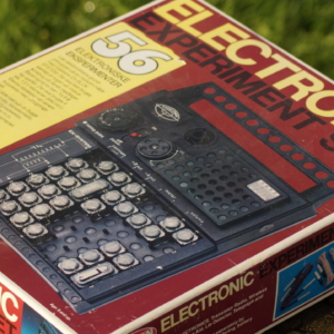 Elektroniksæt i Vintage stand. Gakken EX 56 fra 1980 erne. Fremstår som ny