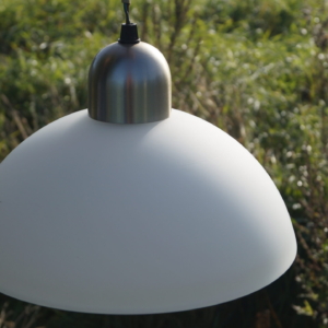 Loftpendel hvid materet glas – 25 cm i diameter. Smuk og enkel.