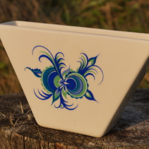 Vintage kaffefilter holder i porcelæn. Meget smuk