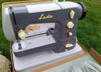 Lada retro symaskine