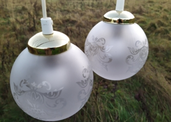 2 smukke glaspendler samlet pris.