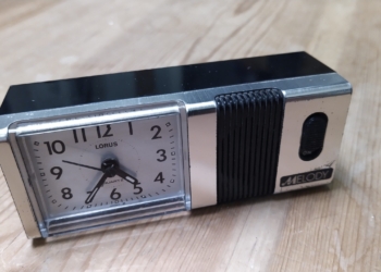 Smukt vintage vækkeur fra Lorus