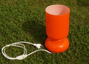 LYKTA. Svensk mundblæst design lampe i orange