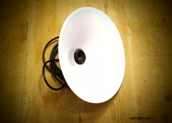 Stor håndlavet Holmegaard skomager glaspendel. 24 cm