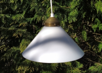 Holmegaard skomagerpendel i opalglas. 26 cm. Klargjort.