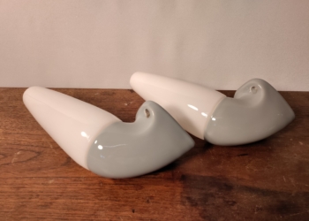 Sigvard Bernadotte badeværelses lamper i lys grå porcelæn. Sætpris