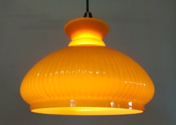 Orange holmegaard loftpendel. Upcycled. Stor og imponerende 28 cm