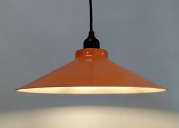 Orange emalje værkstedspendel fra E.S.Horn. 30 cm med nyt el.