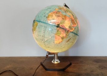 Stor globus fra 70 erne. Scan globe type 5. Made in Denmark