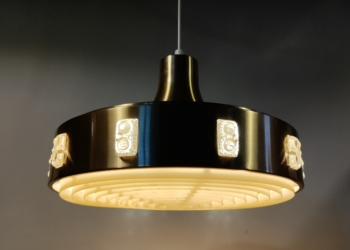 Stor svensk vitrika spisebordslampe på 40 cm med nyt el. Messing