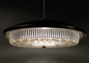 Stor smuk retro lampe til spisebordet i stål. Upcycled og med nyt el. 45 cm i diameter.