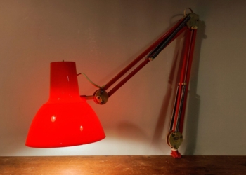 Sjælden orange LUXO arkitektlampe. Dansk design.